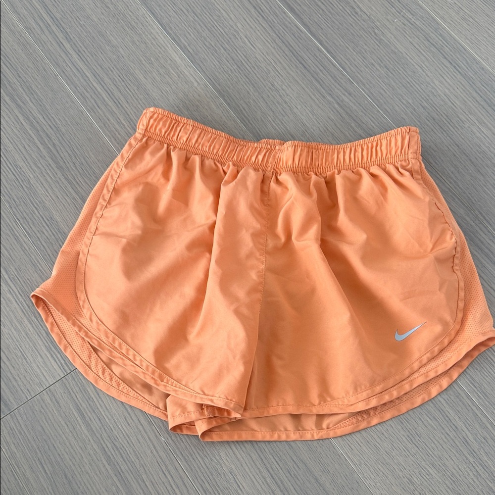 Nike Women's Peach Athletic Shorts